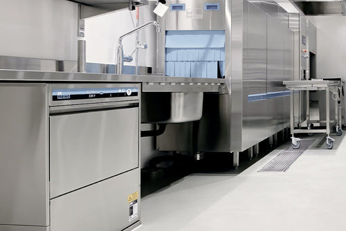 Best Commercial Dishwasher: 2021 Buyer’s Guide