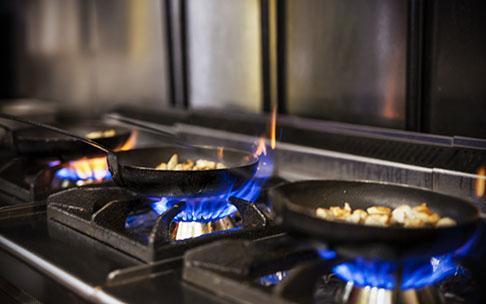 Commercial cook tops