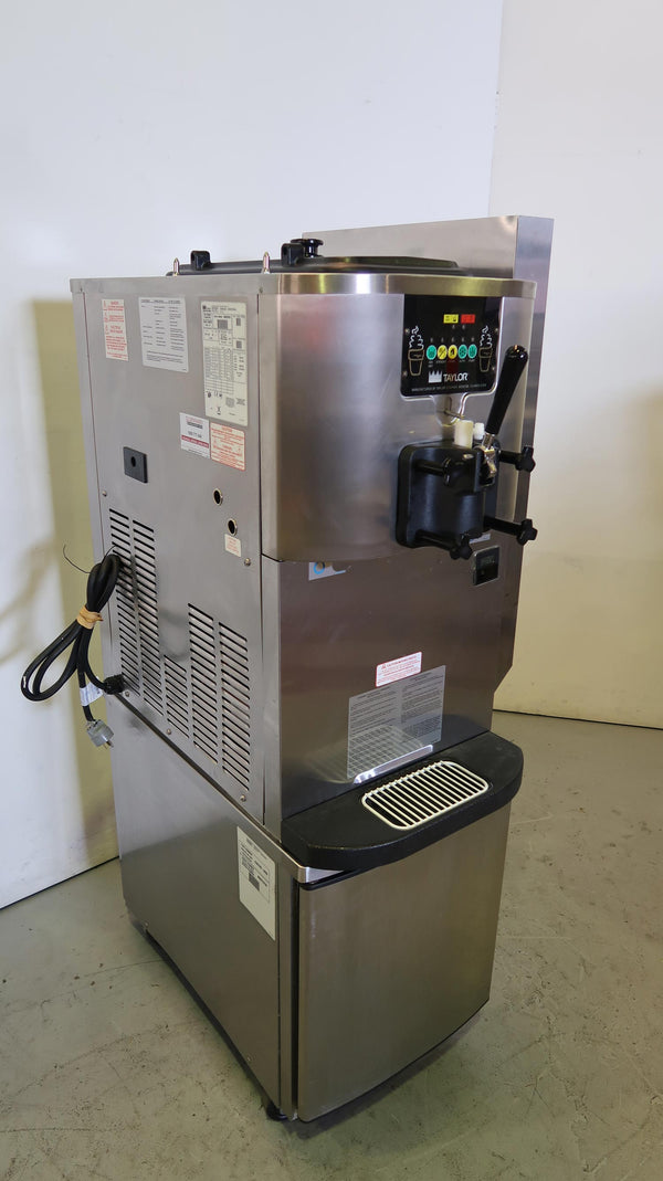 Taylor C706-40 Ice Cream Maker (2)