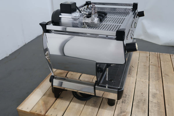 La Marzocco 3AV GB5 Coffee Machine (4)