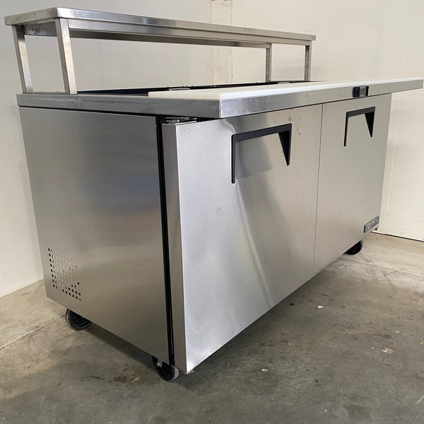 True TSSU-60-24M-B-ST Pizza Prep Bench (3)