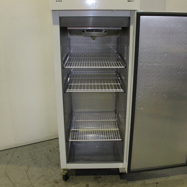 Polar CK480-A 1 Door Upright Freezer (4)