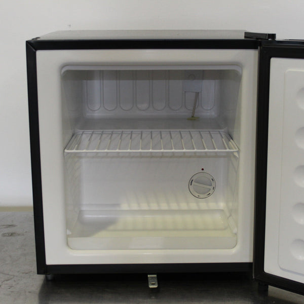 Safco BD-40 Bar Freezer (4)