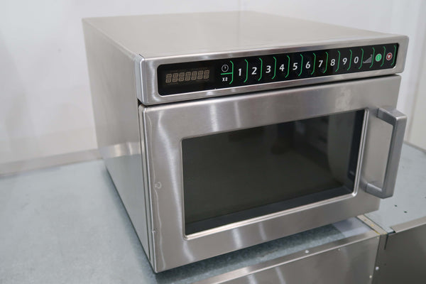 Menumaster DEC18E2A Microwave (2)