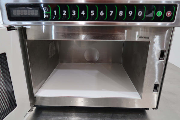 Menumaster DEC18E2 Microwave (5)