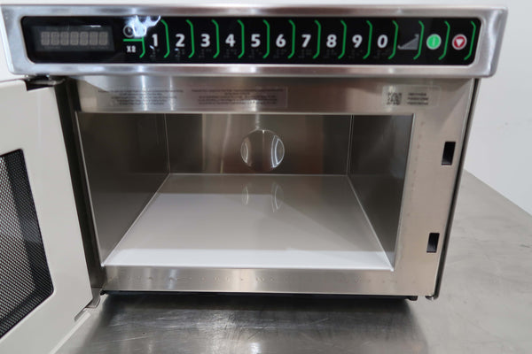 Menumaster DEC18E2A Microwave (5)
