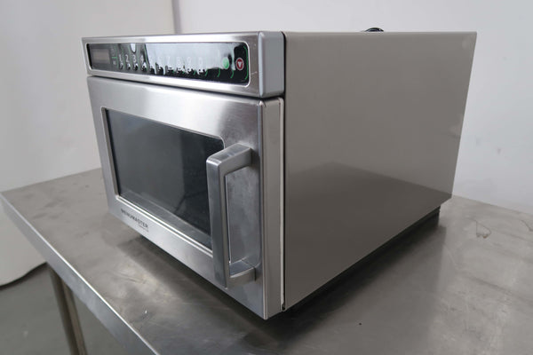 Menumaster DEC18E2A Microwave (2)