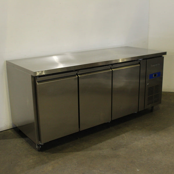 Exquisite USC400H Undercounter Fridge (2)