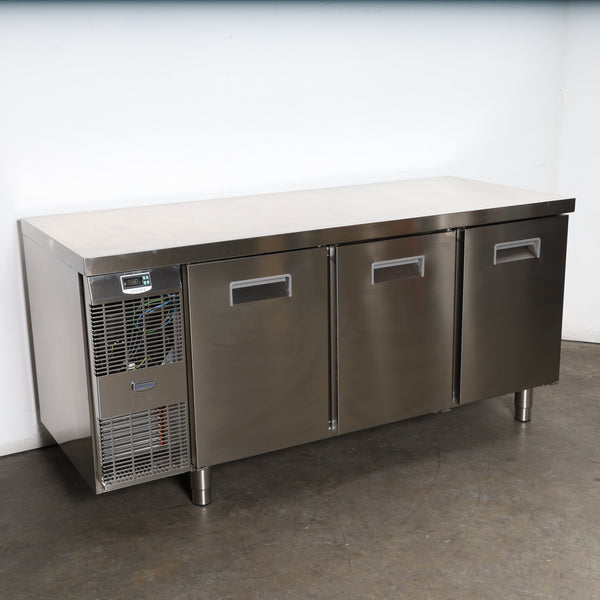 Electrolux RCSF3M3 Undercounter Freezer (2)