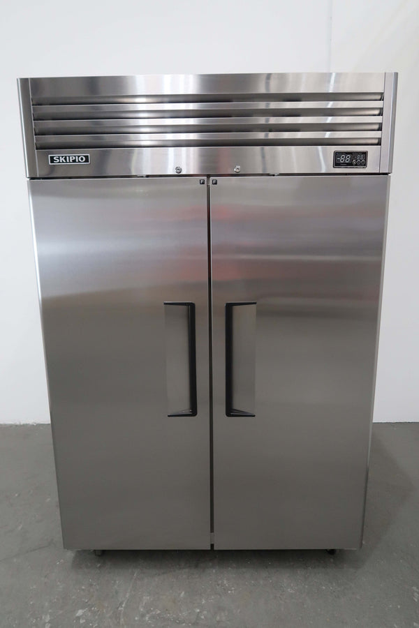 Skipio SFT45-2 2 Door Upright Freezer (3)