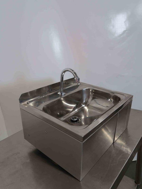 Hand Free Knee Operated Basin (4)