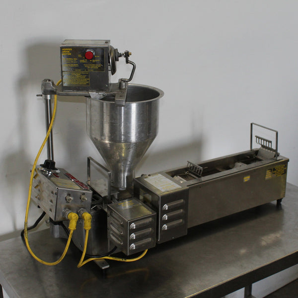 Lil Orbits SS1200 Mini Donut Machine (2)