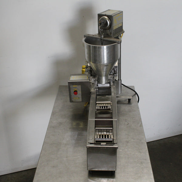 Lil Orbits SS1200 Mini Donut Machine (4)