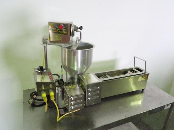 Lil Orbits SS1200 Mini Donut Machine (1)