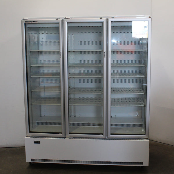 Skope B1350-2:B13SV Upright Fridge (3)