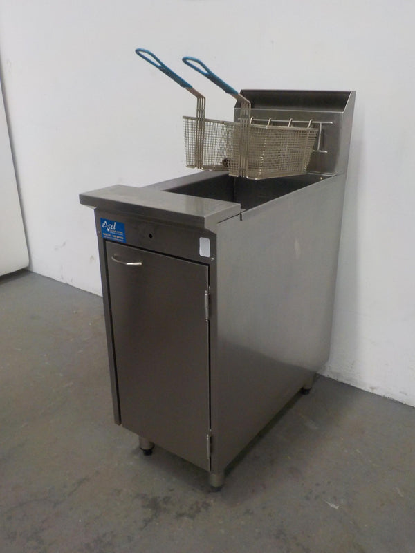 Supertron DF-400 Deep Fryer - Single Pan (1)