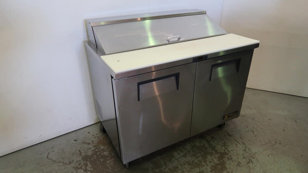 True TSSU-48-12 Sandwich Prep Bench (2)