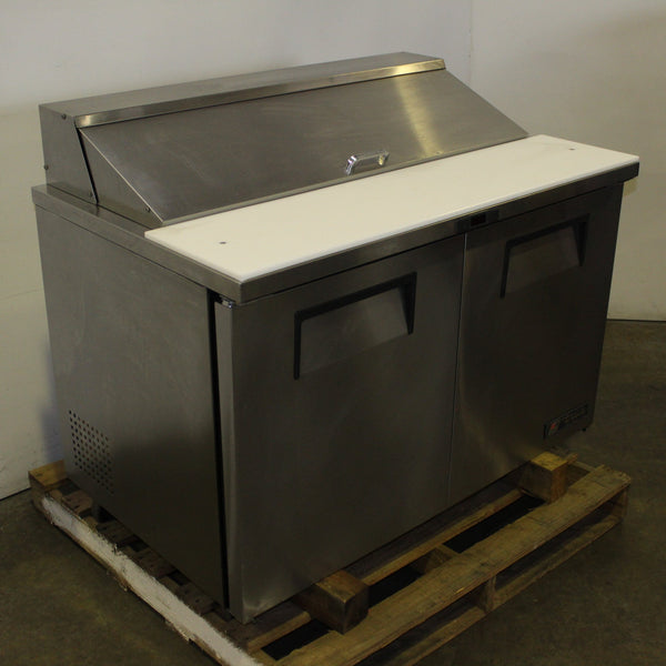 True TSSU-48-12 Sandwich Prep Bench (2)