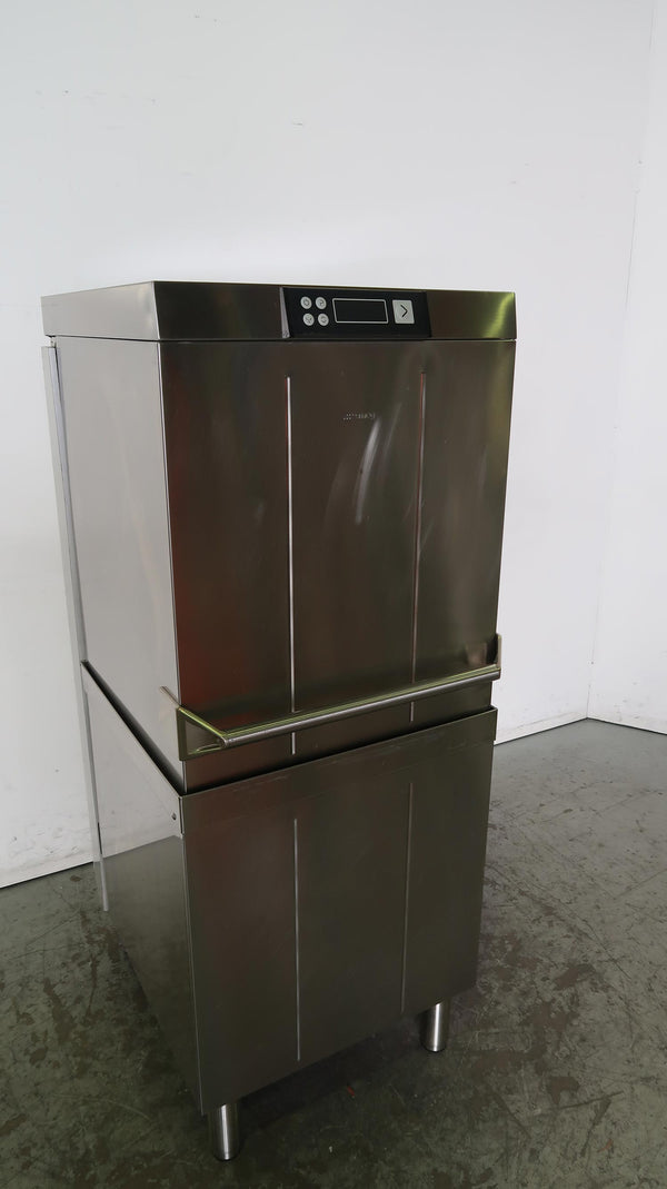 Smeg CWC520D Pass Through Dishwasher (1)