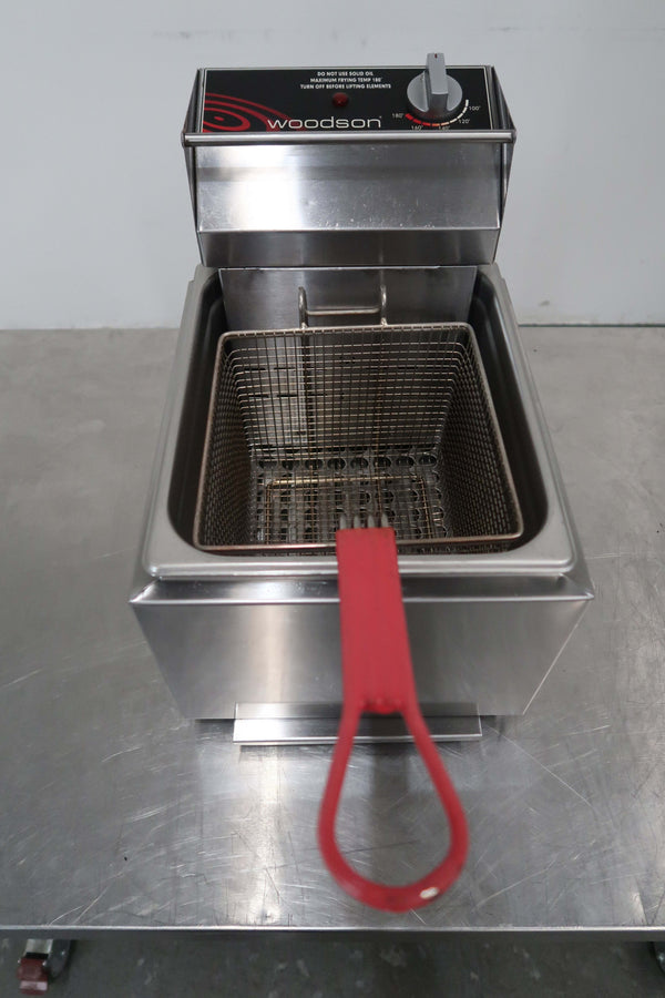 Woodson W.FRS80 Countertop Fryer (5)