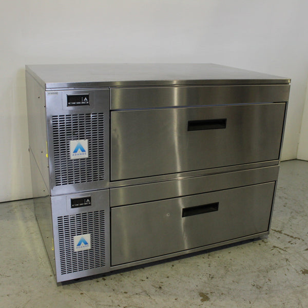 Adande VCS2 Undercounter Fridge/Freezer (2)