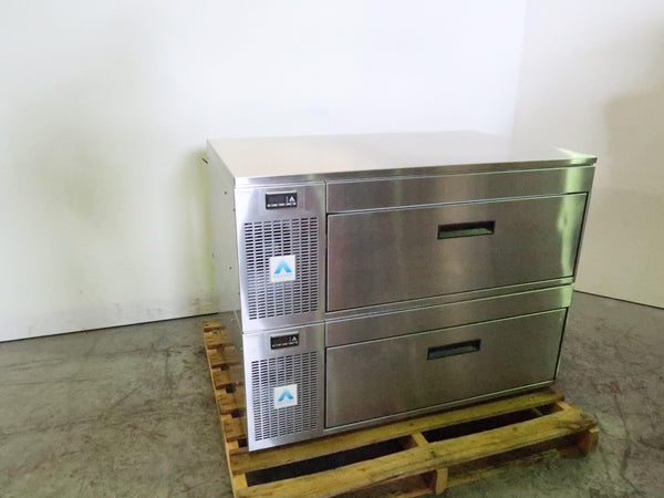 Adande VCS2 Undercounter Fridge/Freezer (1)