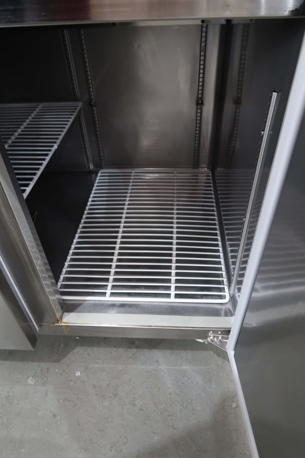 FED PG150FA-Y Sandwich Prep Bench (8)