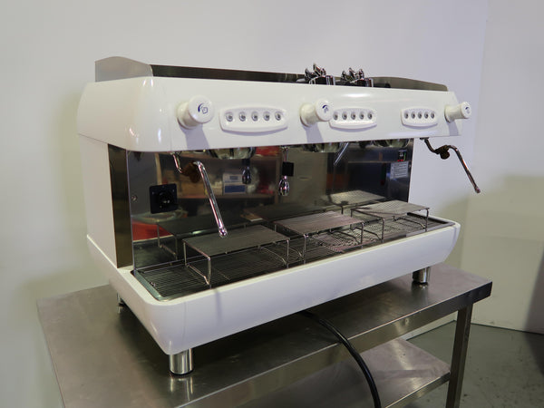 Pierro ALASKAN 3 Group Coffee Machine (1)