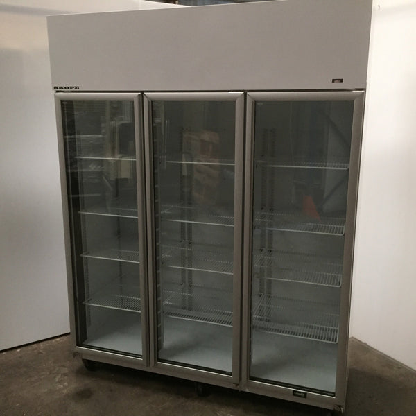 Skope TME1500-C 3 Door Upright Fridge (2)