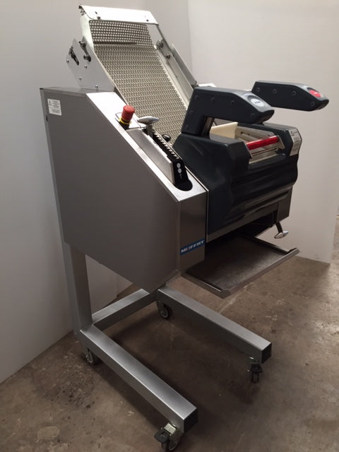 Moffat VM404 Bread Moulder (1)