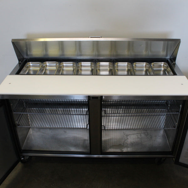 True TSSU-60-16 Sandwich Prep Bench (4)