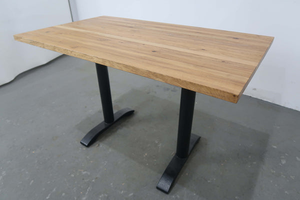 1 x Table (2)