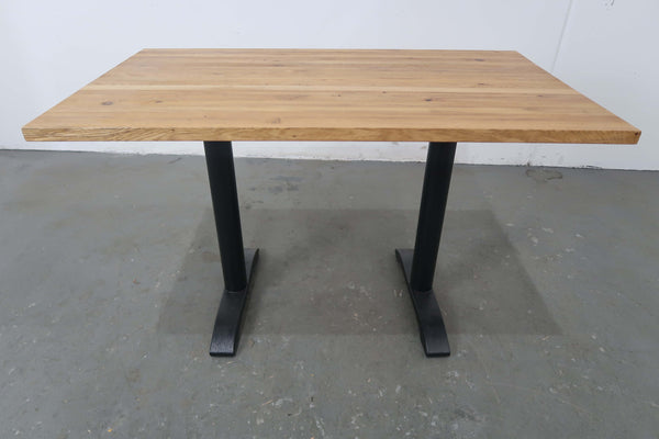 1 x Table (3)