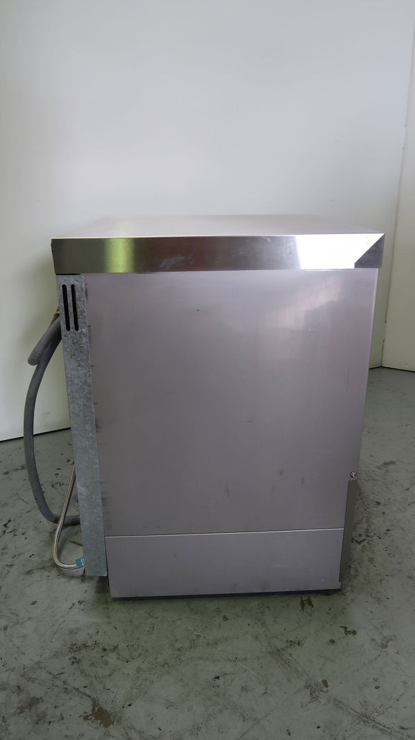 Washtech XU Undercounter Dishwasher (4)