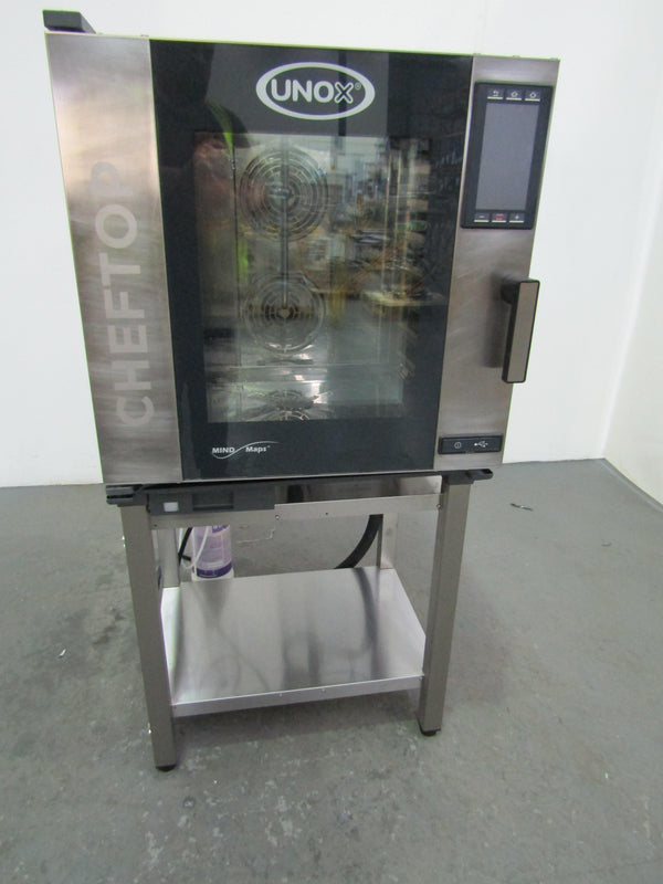 Unox XEVC-0711-GPR 7 Tray Combi Oven (1)