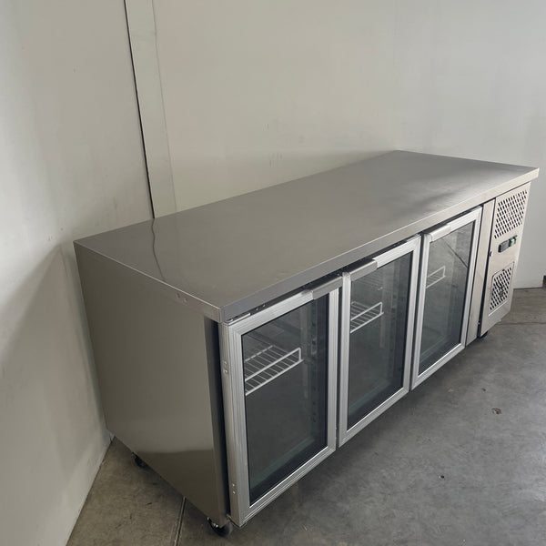 FED GN3100TNG Undercounter Fridge (4)