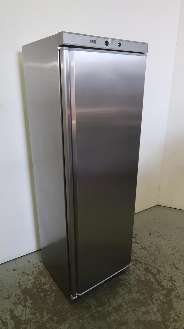 FED HF 400 S/S Freezer Upright (2)