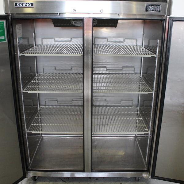 Skipio SRT45-2 Upright Fridge (4)