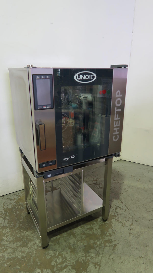 Unox XEVC-0711-EPR 7 Tray Combi Oven (2)