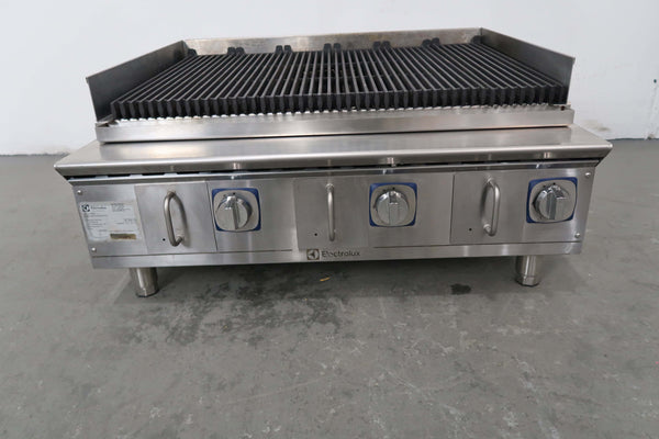 Electrolux AGG36CE 3 Burner Char Grill (2)