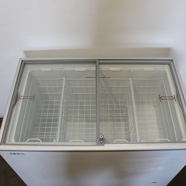 Bromic CF0300FTFG Chest Freezer (4)