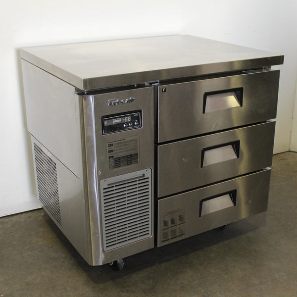Turbo Air KUF9-3D-3 Undercounter Freezer (2)