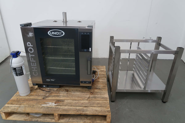 Unox XEVC-0711-GPR 7 Tray Combi Oven (3)