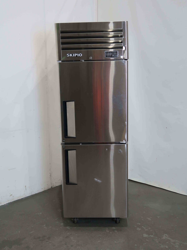 Skipio SRT25-2 Upright Fridge (2)