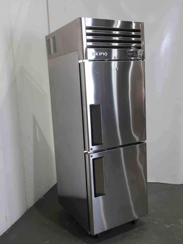Skipio SRT25-2 Upright Fridge (4)