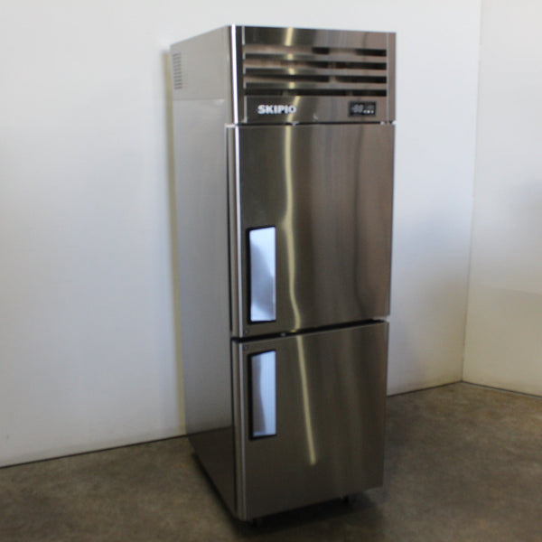 Skipio SRT25-2 Upright Fridge (2)