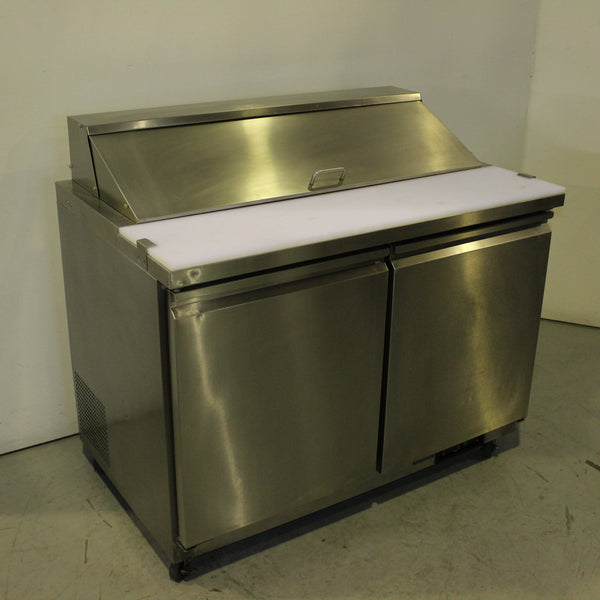 Polar GD882-A Sandwich Prep Bench (2)