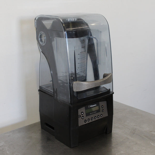Vitamix THE QUIET ONE Blender (2)