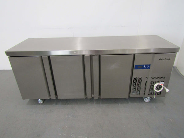 Infrico BMPP2000II Undercounter Fridge (2)