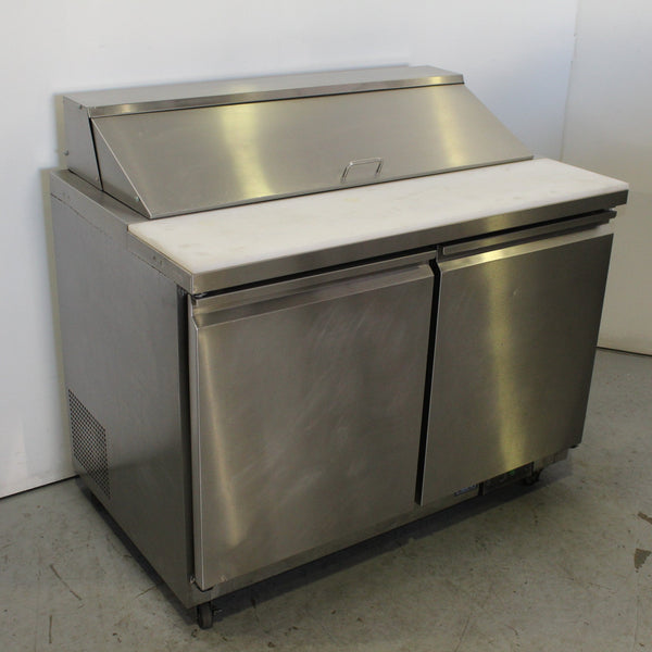 Polar GD882-A Sandwich Prep Bench (2)